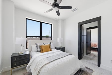 New construction Single-Family house 4605 Harrisburg Blvd, Unit B, Houston, TX 77011 - image 13