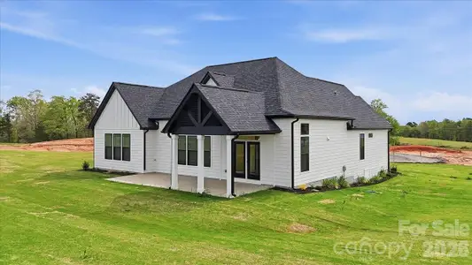 New construction Single-Family house 36 Sky Lane Ct, Unit 1, Columbus, NC 28722 - image 3