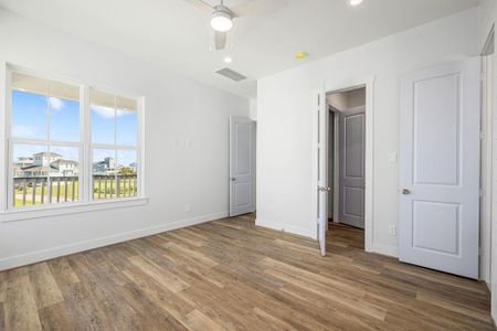 New construction Single-Family house 4115 Great Blue Heron Dr, Galveston, TX 77554 null- photo 18 18
