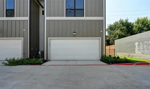 New construction Condo house 2707 Dulce Ln, Unit 11, Austin, TX 78704 null- photo 1 1