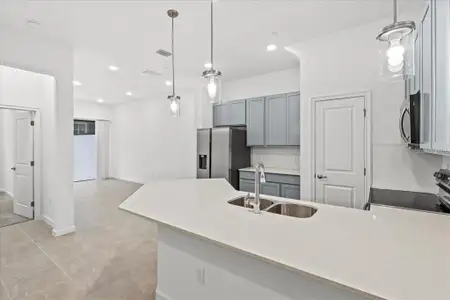 New construction Townhouse house 10525 Ebb Tide Ln, Orlando, FL 32821 - image 5