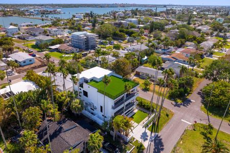 New construction Single-Family house 102 162Nd Ave, Redington Beach, FL 33708 null- photo 76 76