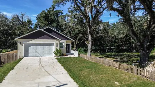 New construction Single-Family house 16519 Us Hwy 41, Spring Hill, FL 34610 - image
