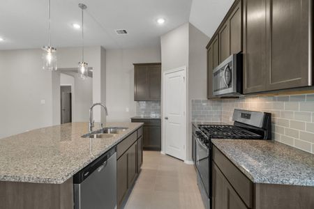 New construction Single-Family house 306 Violet Crown Ln, New Caney, TX 77357 plan Muenster (1593-HV-30) - image 14