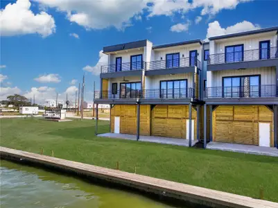 New construction Single-Family house 4408 Tucker Ln, Seabrook, TX 77586 plan Lago Pointe - Inside - image