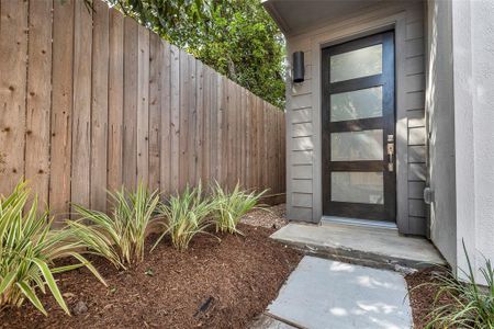 New construction Single-Family house 3008 Bell Street, Houston, TX 77003 - photo 36 36