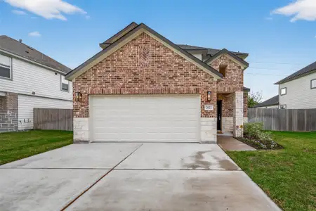 New construction Single-Family house 2922 Valeria Dr, Rosenberg, TX 77471 plan 145 - image 2