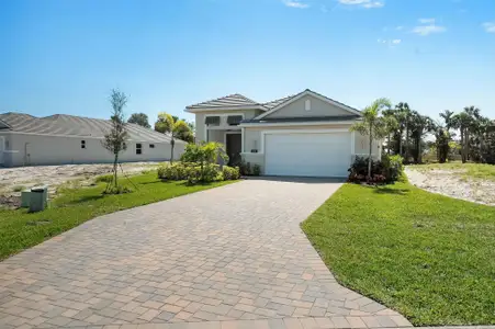 New construction Single-Family house 2151 Falls Cir, Vero Beach, FL 32967 null- photo 0