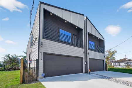 New construction Single-Family house 4115 Yale St, Houston, TX 77018 - image