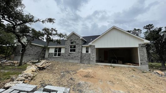 New construction Single-Family house 27 Chisholm Trl, Wimberley, TX 78676 null- photo 0 0