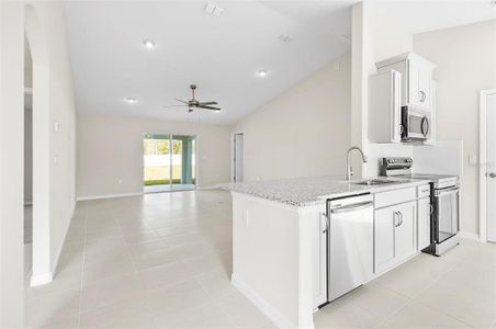 New construction Single-Family house 14 Poplar Dr, Palm Coast, FL 32164 null- photo 17 17