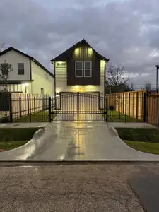 New construction Single-Family house 6423 Oban St, Houston, TX 77085 - image