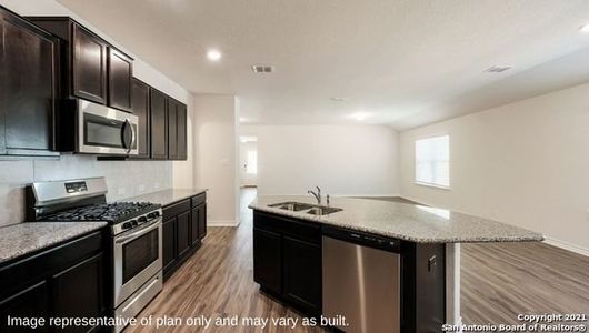 New construction Single-Family house 12062 Golden Quartz, San Antonio, TX 78245 The Knight- photo 9 9