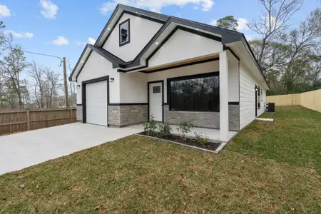 New construction Single-Family house 15090 Austin Rd, Willis, TX 77378 - image