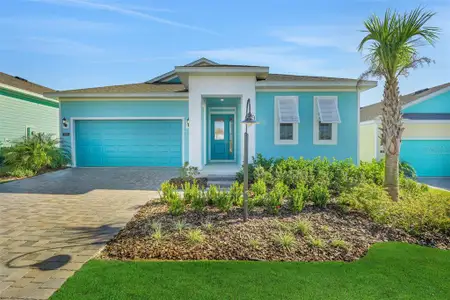 New construction Single-Family house 995 Fiesta Key Cir, Lady Lake, FL 32159 - image