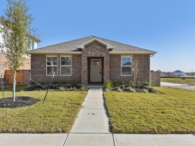 New construction Single-Family house 100 Maple Hedge Rd, Hutto, TX 78634 plan The Coronado (740) - image