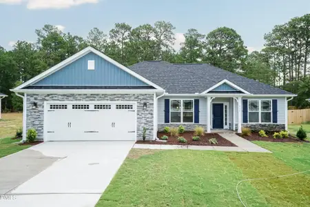 New construction Single-Family house 16 Leslie Ct, Middlesex, NC 27557 plan 1826 - image