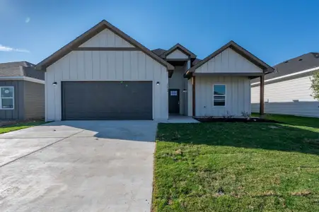 New construction Single-Family house 213 Marble Creek Dr, Fort Worth, TX 76131 - image