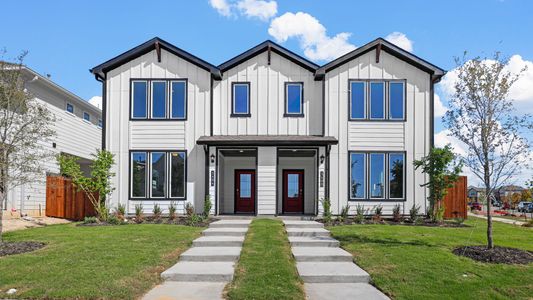 New construction Duplex house 6628 Windfall Dr, Fort Worth, TX 76135 - photo 0