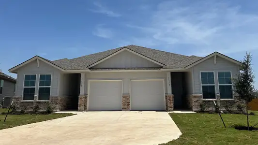 New construction Duplex house 1137 Stone Vly, Temple, TX 76502 plan 1530 - image