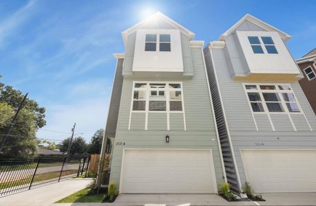 New construction Single-Family house 2121 Hoskins Dr, Unit C, Houston, TX 77080 - image