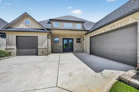 New construction Single-Family house 961 Bandon Dunes Dr, Burleson, TX 76028 - image