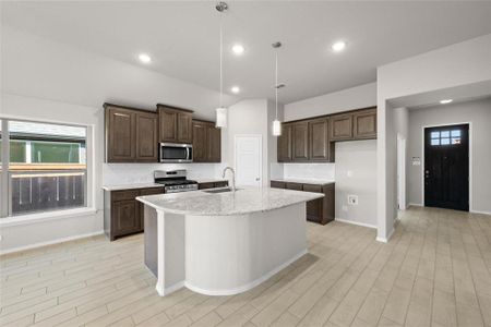 7733 Oakmeade Kitchen2