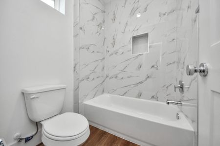 New construction Single-Family house 5612 Bertellis Ln, Houston, TX 77091 - image 5
