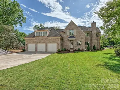 New construction Single-Family house 3701 Pelham Ln, Charlotte, NC 28211 - image
