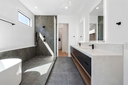 New construction Single-Family house 1226 Du Barry Ln, Houston, TX 77018 - image 11