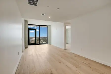 New construction Condo house 610 Davis St, Unit 4704, Austin, TX 78701 - image 20