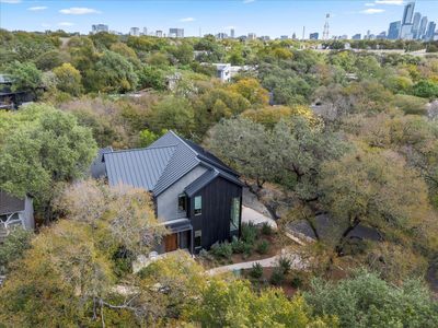 New construction Single-Family house 2200 W 9Th St, Austin, TX 78703 - image