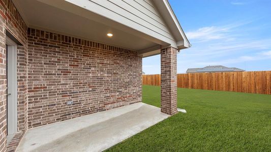 New construction Single-Family house 447 Pleasant Field Dr, Lavon, TX 75166 Rayburn II W- photo 27 27