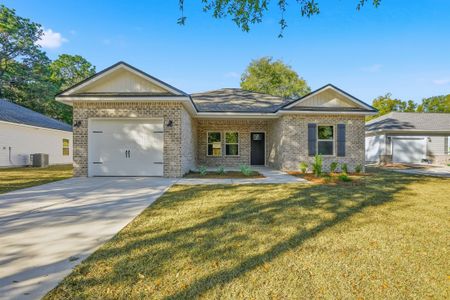 New construction Single-Family house 2588 Kingston Rd, Crestview, FL 32536 plan Magnolia - image