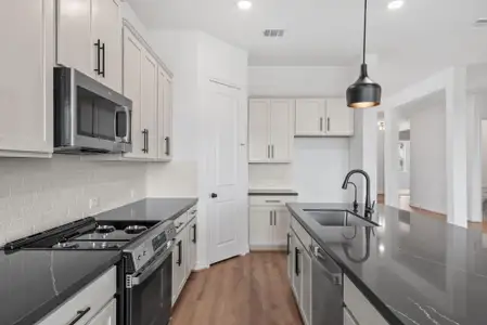 New construction Single-Family house 3921 Sterling Springs Ln, League City, TX 77573 plan Avery - image 11