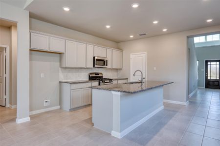 New construction Single-Family house 21119 Autumn Heights Dr, Bonney, TX 77583 plan Childress - image 9