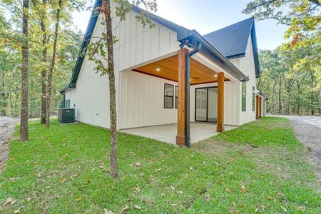 New construction Single-Family house 429 Wood Creek Dr, Greenville, TX 75402 null- photo 23 23