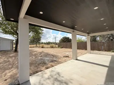 New construction Multi-Family house 3274 N Ih 35, Natalia, TX 78059 - image