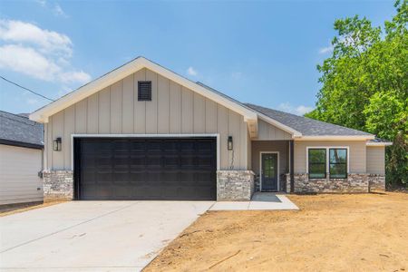 New construction Single-Family house 1110 Edgar Street, Greenville, TX 75401 - photo 0