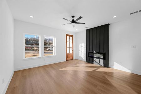 New construction Single-Family house 548 Elsberry Ave, Dallas, TX 75217 null- photo 5 5