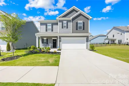 New construction Single-Family house 8131 Jonagold Ln, Charlotte, NC 28215 - image