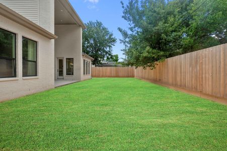 New construction Single-Family house 1306 Zora St, Houston, TX 77055 - image