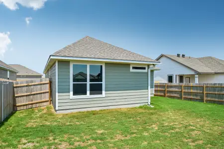 New construction Single-Family house 308 Boatright Blvd, Jarrell, TX 76537 plan The 1363 - image 2