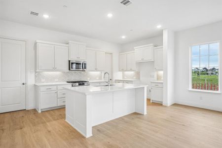 New construction Townhouse house 1402 Marsh Ln, Frisco, TX 75033 - image 9