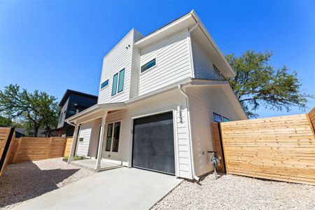 New construction Single-Family house 1229 Delano St, Unit 2, Austin, TX 78721 - photo 0