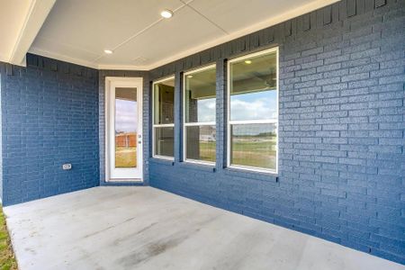 New construction Single-Family house Waxahachie, TX 75167 plan The Macy - image 6