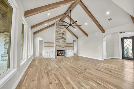 New construction Single-Family house 140 Dan Russell Bnd, Weatherford, TX 76087 null- photo 8 8