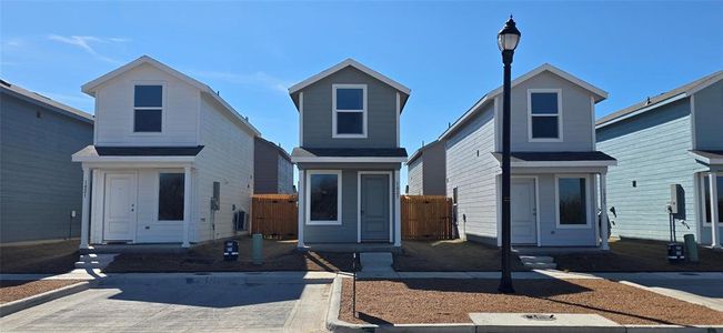 New construction Single-Family house 1023 Bishop Creek Dr, Princeton, TX 75407 - image