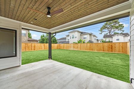 New construction Single-Family house 1261 Wakefield Dr, Houston, TX 77018 - image 2