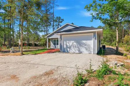 New construction Single-Family house 103 Long Rd, Interlachen, FL 32148 - image
